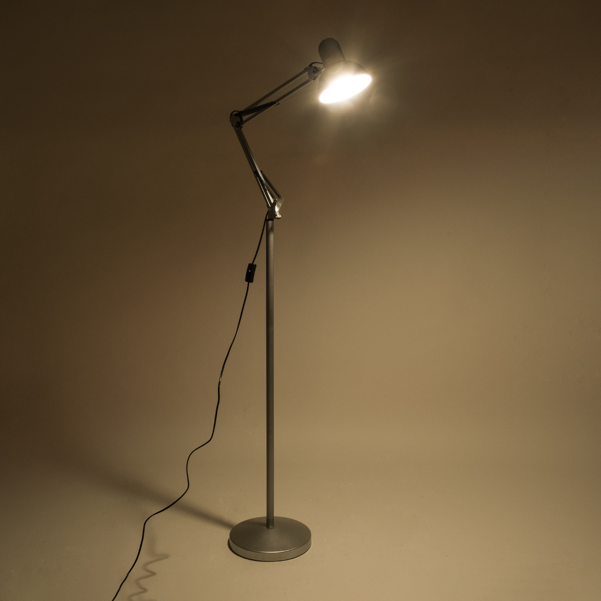 GLOBOSTAR® AUDREY 01469 Vintage Επιδαπέδιο Φωτιστικό με Ντουί 1 x E27 AC 220-240V IP20 - Ασημί - Μ15 x Π15 x Υ190cm - Image 2